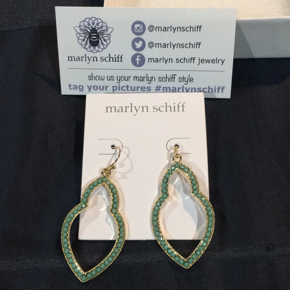 NWT green pierced dangle earrings